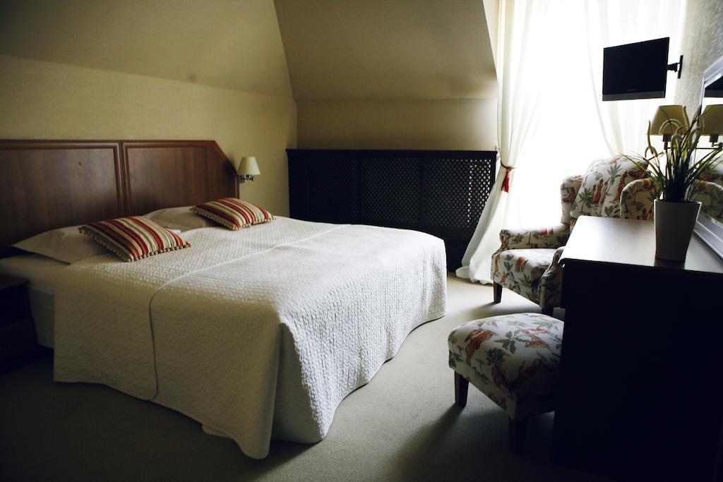 Hotel Zorza Namysłów Rom bilde