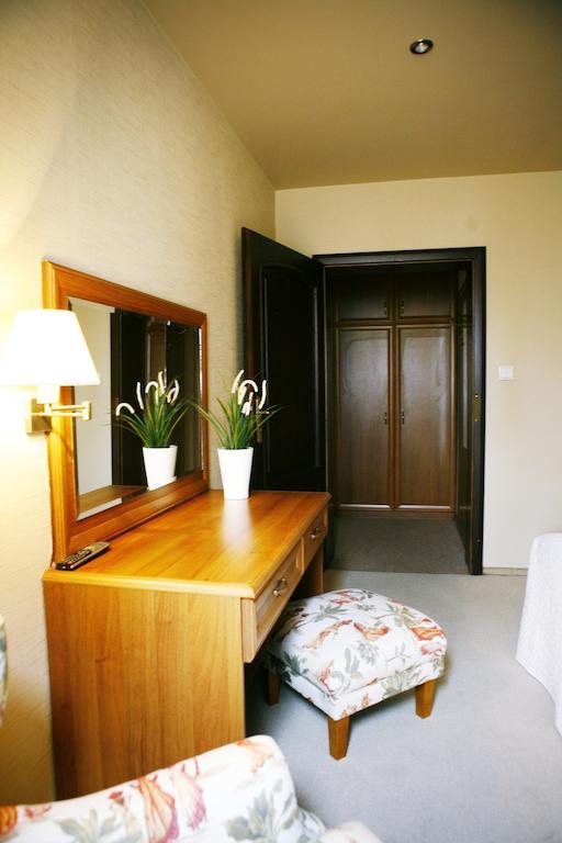 Hotel Zorza Namysłów Rom bilde