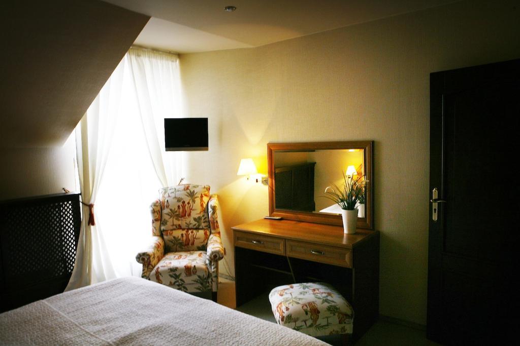 Hotel Zorza Namysłów Rom bilde