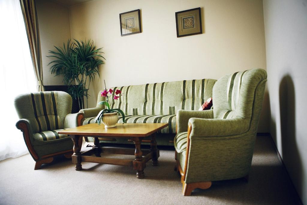 Hotel Zorza Namysłów Rom bilde