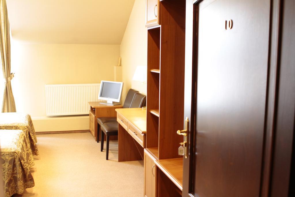 Hotel Zorza Namysłów Rom bilde